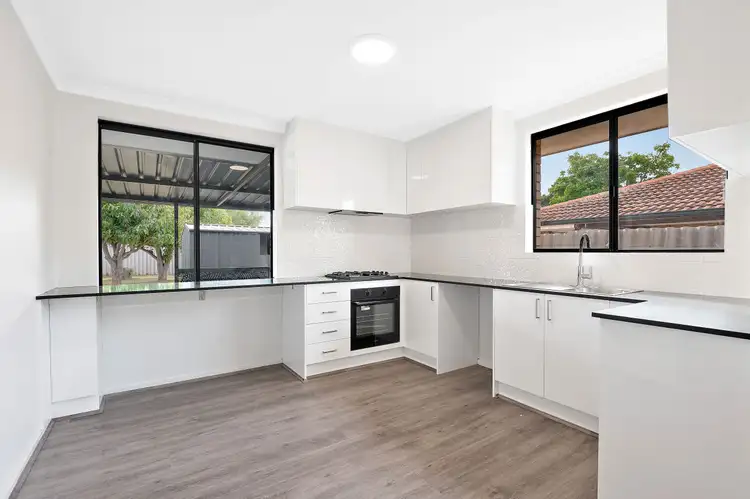 11 KINGSDOWN Road, Maddington WA 6109