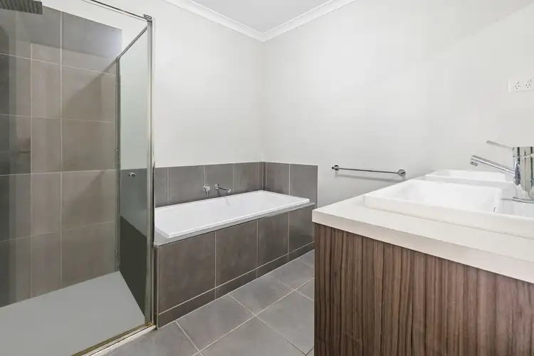 Sixth view of Homely house listing, 36/5 Thomas Carr Drive, Tarneit VIC 3029