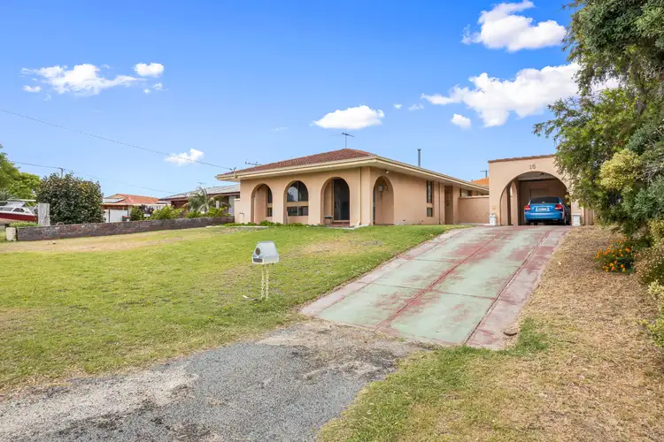 Second view of Homely house listing, 16 Lindsay Way, Padbury WA 6025