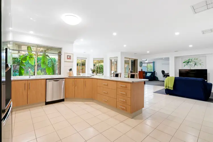 6 Cozy Valley Road, Langwarrin VIC 3910