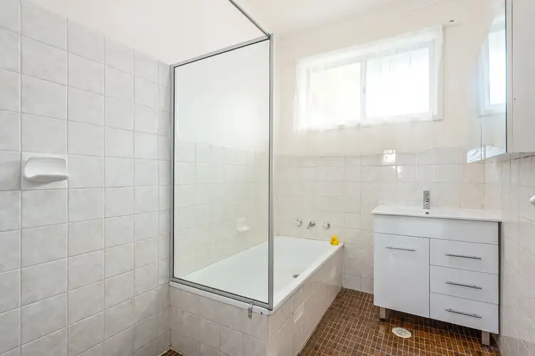 Sixth view of Homely semi-detached listing, 29 O'Donnell Drive, Figtree NSW 2525