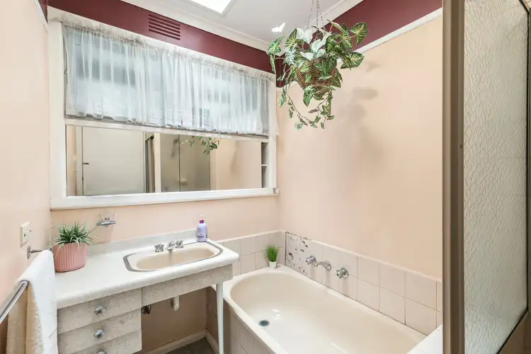 Fifth view of Homely house listing, 118 Railway Crescent, Dallas VIC 3047