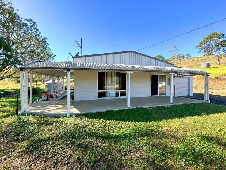 807 Ettrick Road