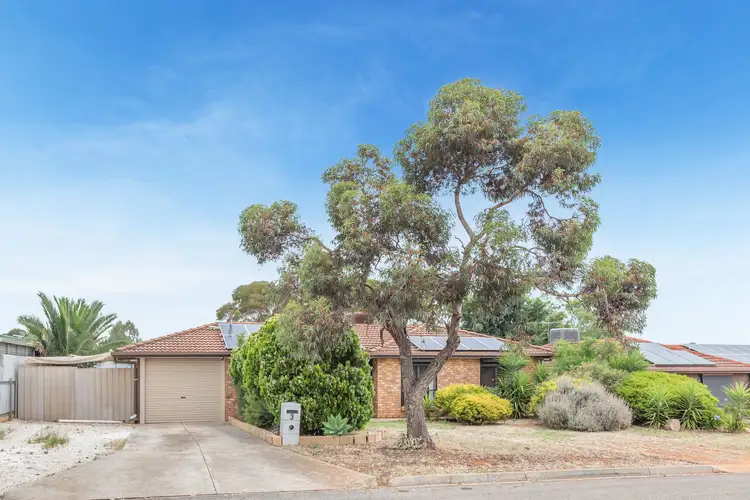 3 Oslo Court, Craigmore SA 5114