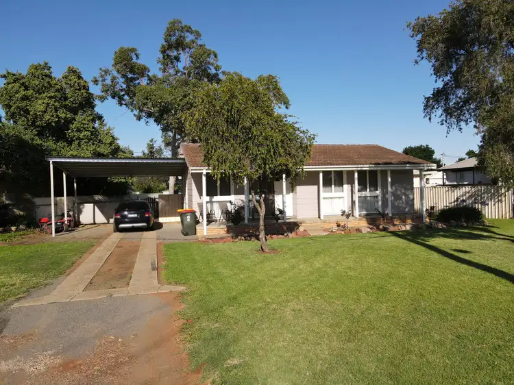 2 South Avenue, Yenda NSW 2681