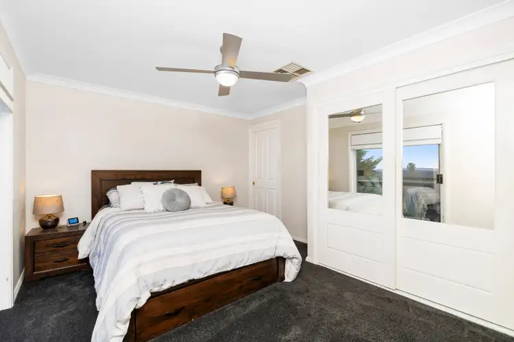 Fifth view of Homely house listing, 25 Andrews Avenue, Kooringal NSW 2650