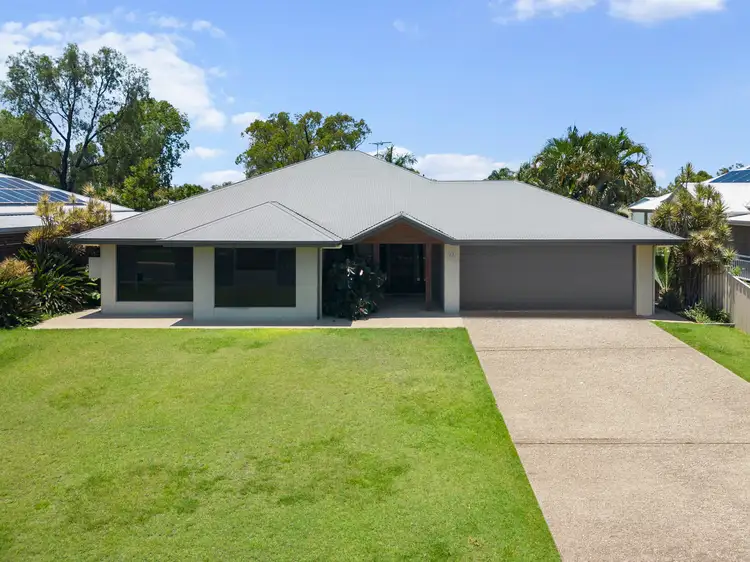 27 Carrington Place, Emerald QLD 4720