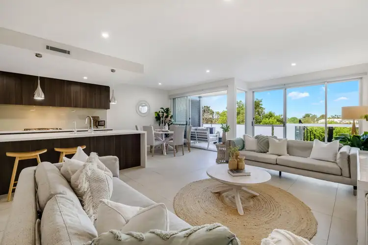 2/284 Terrigal Drive, Terrigal NSW 2260