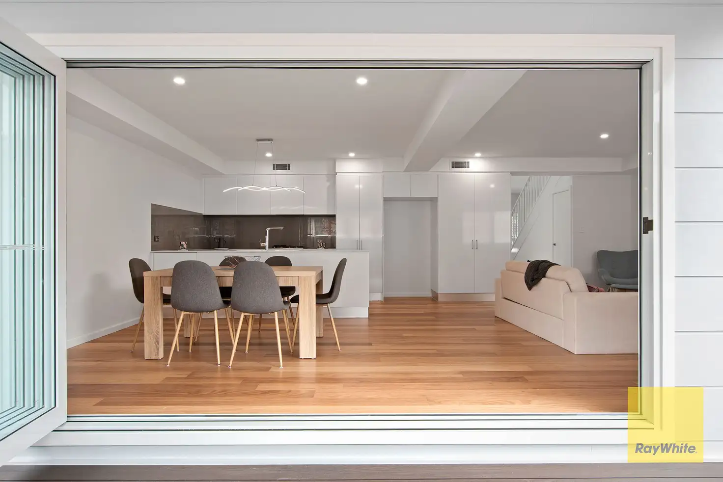 Main view of Homely townhouse listing, 4/5 Bangalow Street, Ettalong Beach NSW 2257