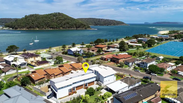 Second view of Homely townhouse listing, 4/5 Bangalow Street, Ettalong Beach NSW 2257