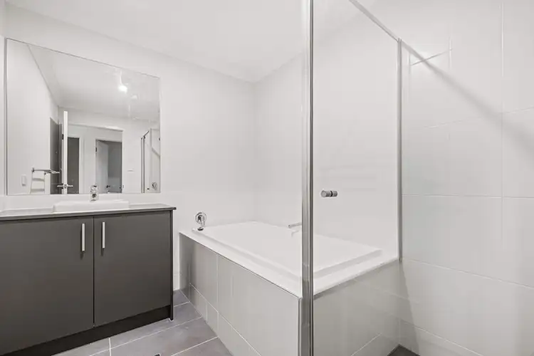 Sixth view of Homely house listing, 2/24 Matchless Avenue, Goulburn NSW 2580