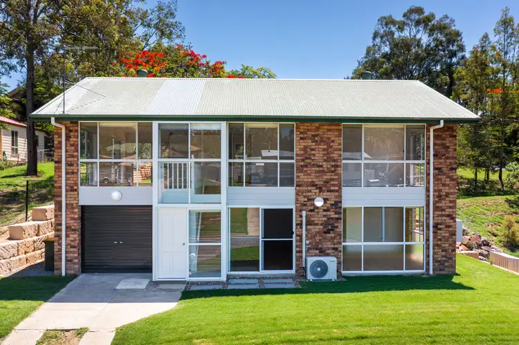 27 Brooklands Drive
