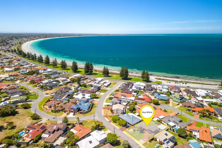 13 Donald Drive, Safety Bay WA 6169