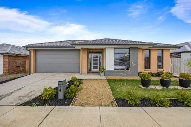34 Snowbird Road, Winter Valley VIC 3358