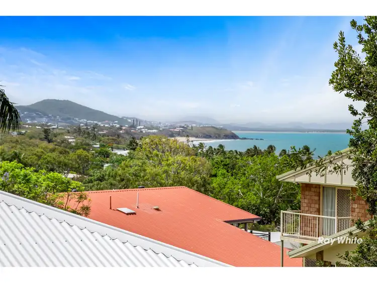 Third view of Homely house listing, 8 Endeavour Court, Lammermoor QLD 4703