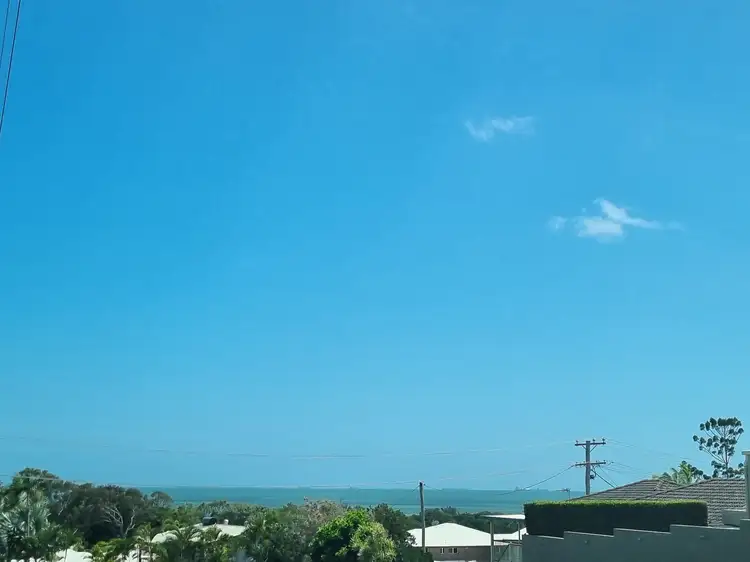 39 Booth Avenue, Tannum Sands QLD 4680