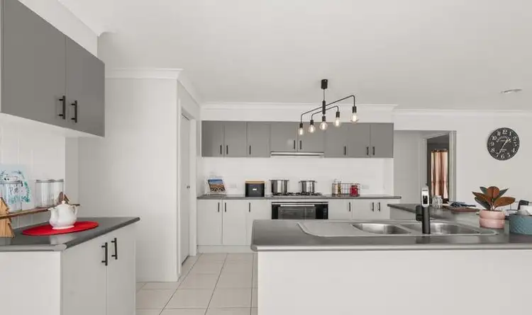 Second view of Homely house listing, 3 Argyle Way, Taylors Hill VIC 3037