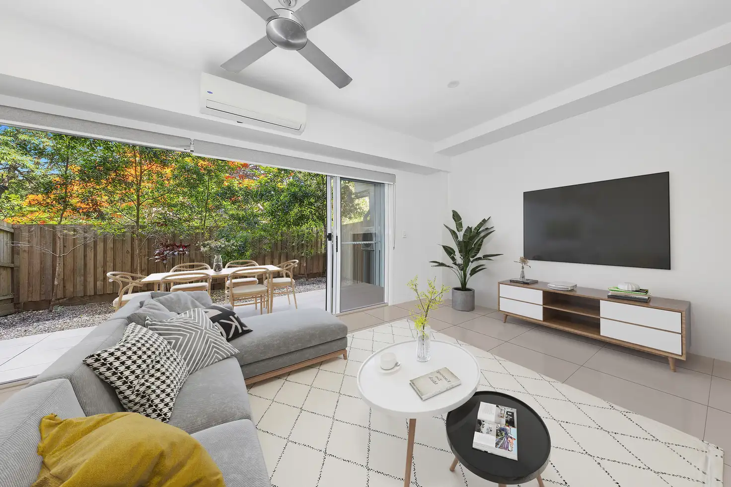 Main view of Homely townhouse listing, 4/62 Fairfield Road, Fairfield QLD 4103