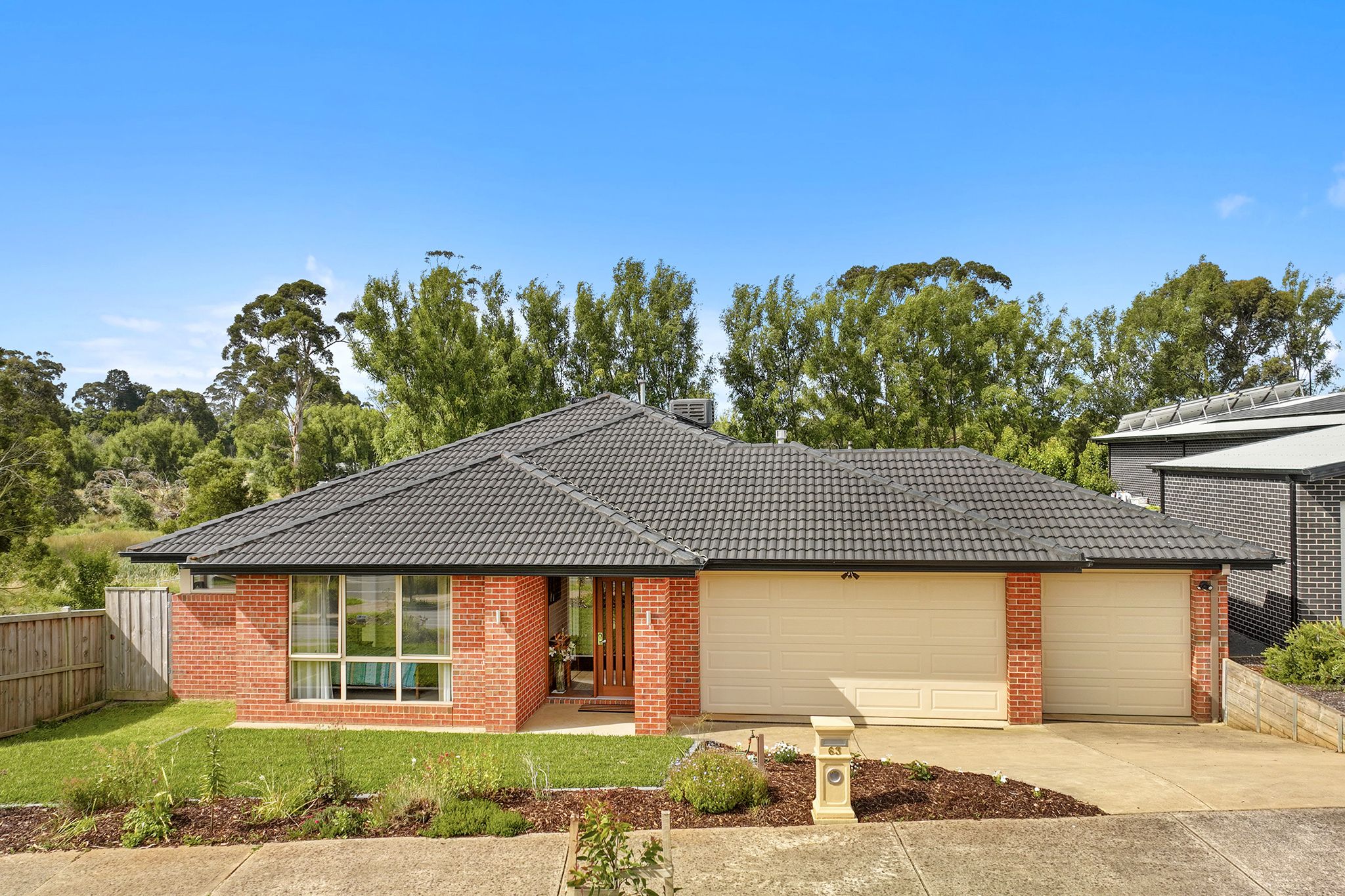 63 Jackson Drive, Drouin VIC 3818