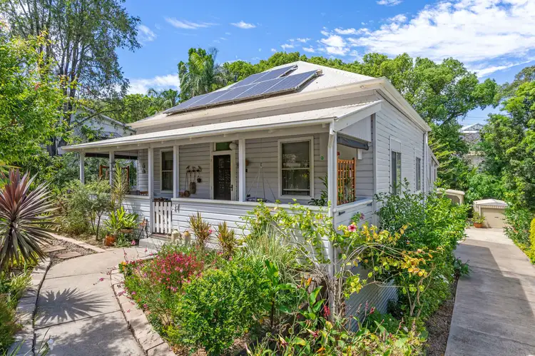 17 Irwin Street