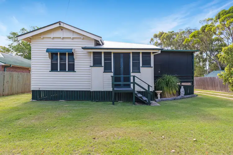 4 Mason Street, Oakey QLD 4401