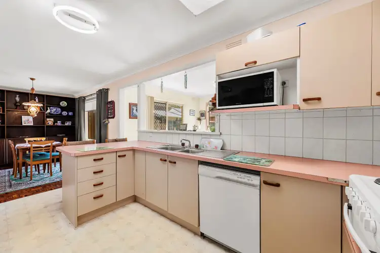 Fourth view of Homely house listing, 4 Judy Court, Vermont VIC 3133