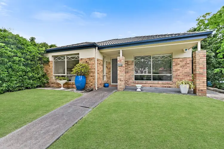72 Fieldstone Boulevard, Beaconsfield VIC 3807