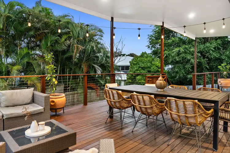 21 Akoonah Street, Hope Island QLD 4212