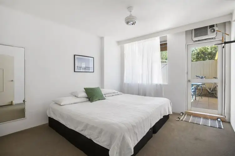 Sixth view of Homely unit listing, 1/4 Elizabeth Avenue, Broadbeach QLD 4218