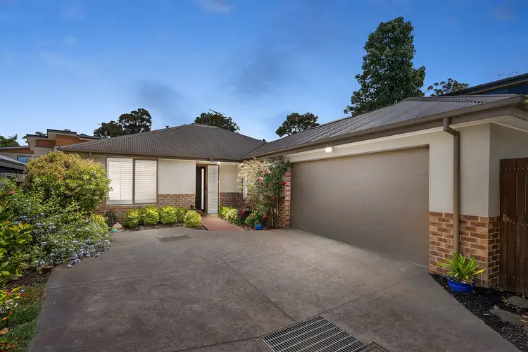 8 McCarthy Grove