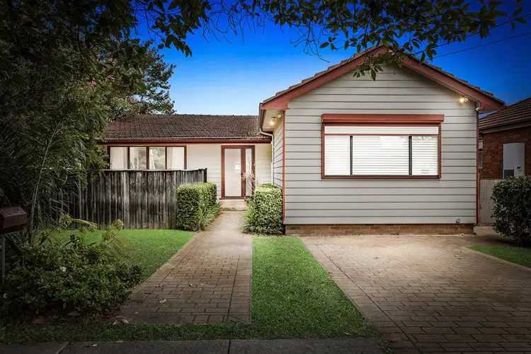 18 Beamish Road, Northmead NSW 2152