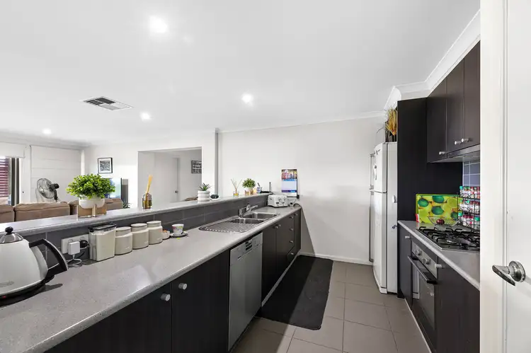 Second view of Homely house listing, 3 Vivian Court, Drouin VIC 3818