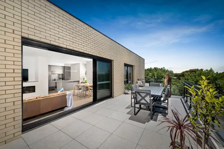 401/1009 Dandenong Road, Malvern East VIC 3145