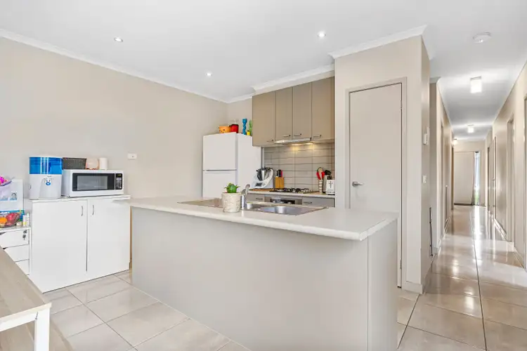 Sixth view of Homely house listing, 8 Fitzgerald Avenue, Alfredton VIC 3350