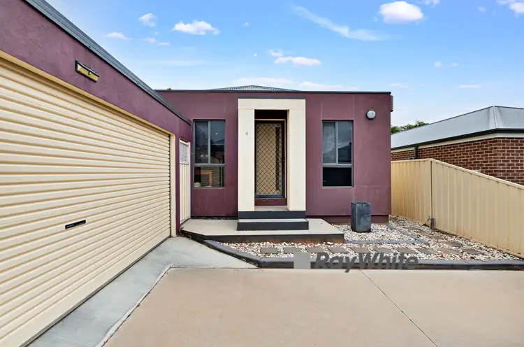 4 Stockdale Court