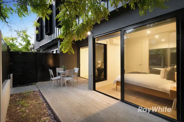 Fourth view of Homely apartment listing, 2/17 Elliott Avenue, Carnegie VIC 3163
