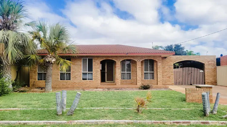 15 Willesee Street, Carnarvon WA 6701
