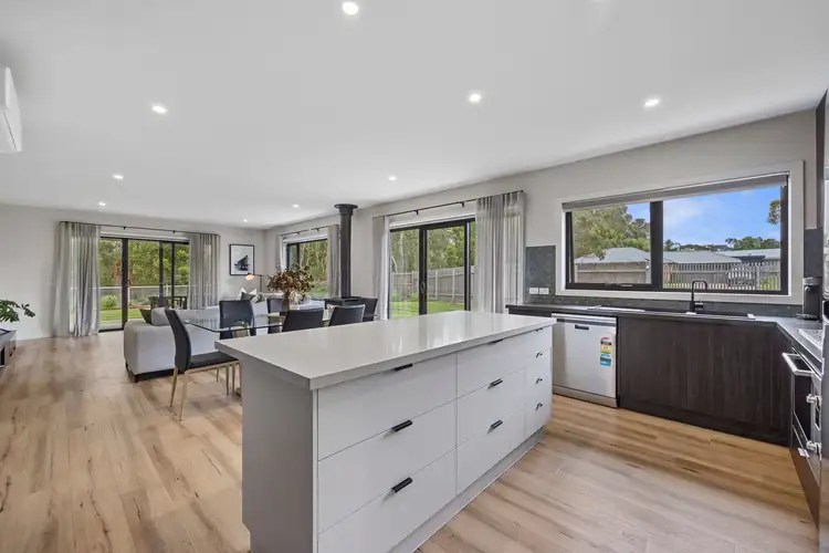 19 Grevillea Way, Inverloch VIC 3996