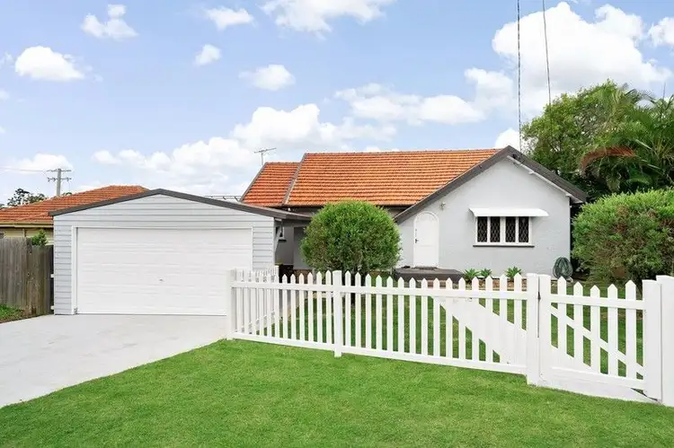 687 Old Cleveland Road, Camp Hill QLD 4152