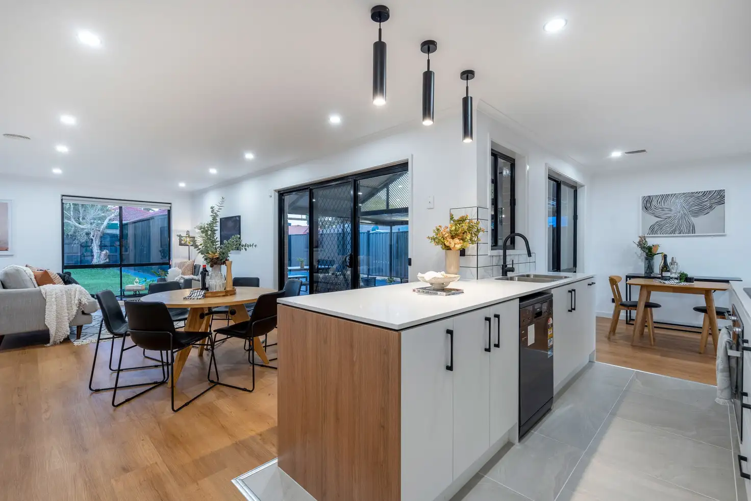 Main view of Homely house listing, 4 Bembridge Mews, Craigieburn VIC 3064