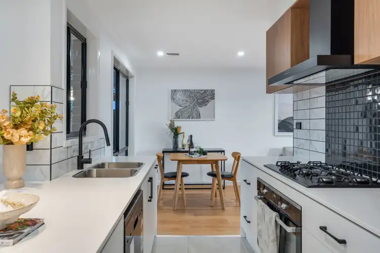 Second view of Homely house listing, 4 Bembridge Mews, Craigieburn VIC 3064