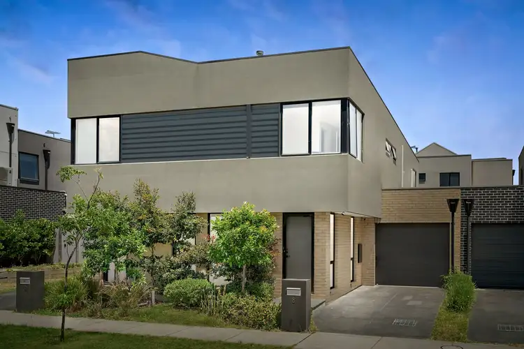 Main view of Homely townhouse listing, 8 Main Road, Clayton South VIC 3169
