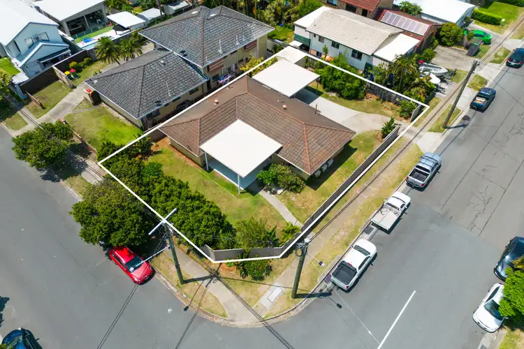 17 Second Avenue, Palm Beach QLD 4221