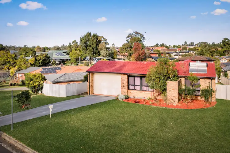 6 Amphitheatre Circuit, Baulkham Hills NSW 2153