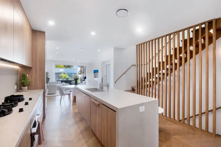 Fourth view of Homely semi-detached listing, 2/20 Francis Street, Mermaid Beach QLD 4218