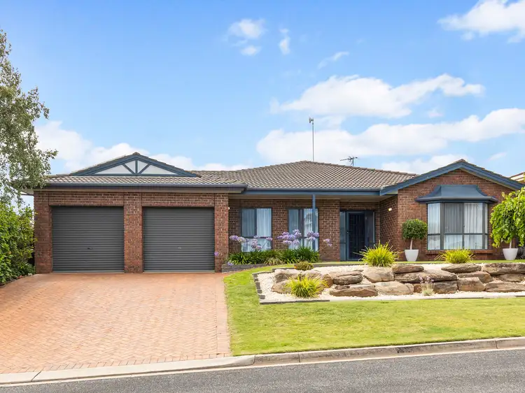20 Alfonso Drive, Hallett Cove SA 5158