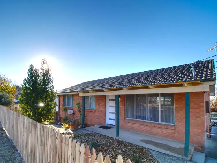 3 Fairmount Crescent, Karabar NSW 2620