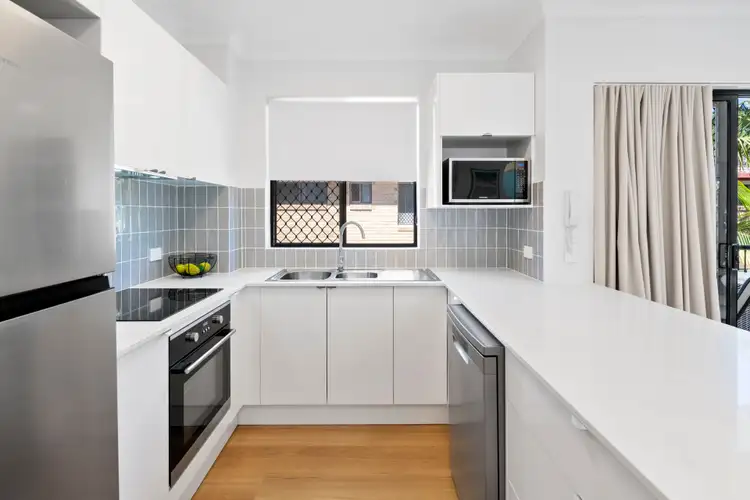 Sixth view of Homely apartment listing, 7/15 Britannia Avenue, Broadbeach QLD 4218