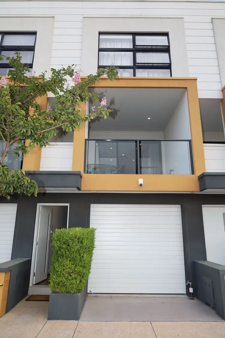 19 Steeplechase Avenue