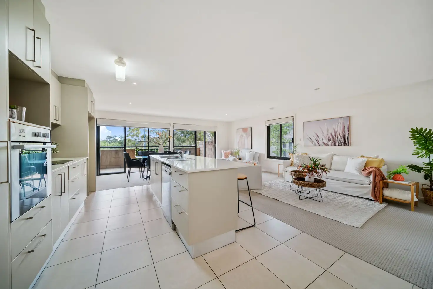 Main view of Homely townhouse listing, 4/2 McClure Street, Evatt ACT 2617